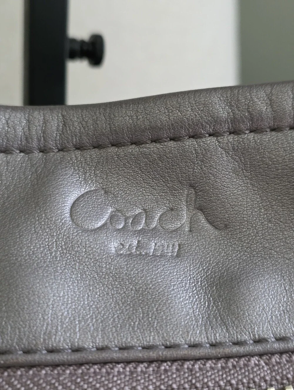 Coach F13411 Parker Shoulder Bag Metallic Silver Leather Hobo Purse Y2K